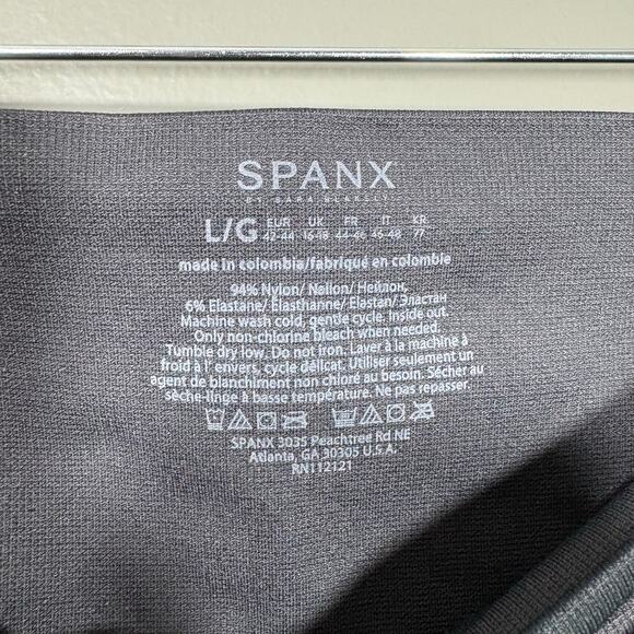 Spanx Gray Camo Women's Look At Me Now Cropped Leggings - Large - Camouflage - Picture 4 of 5